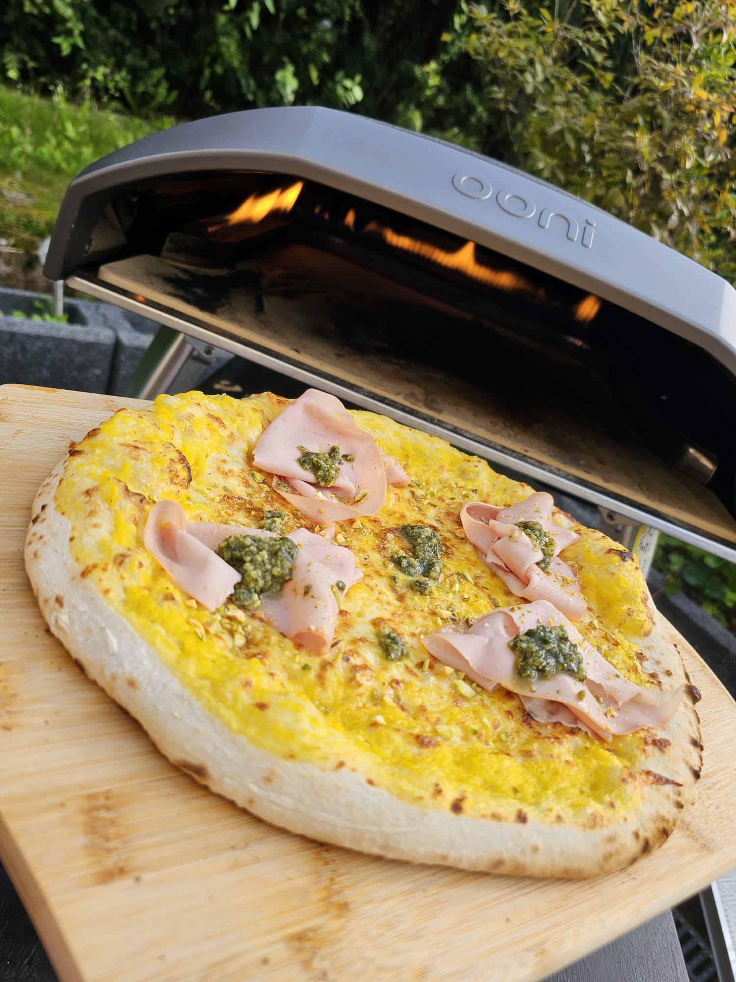 Pizza mit Pesto